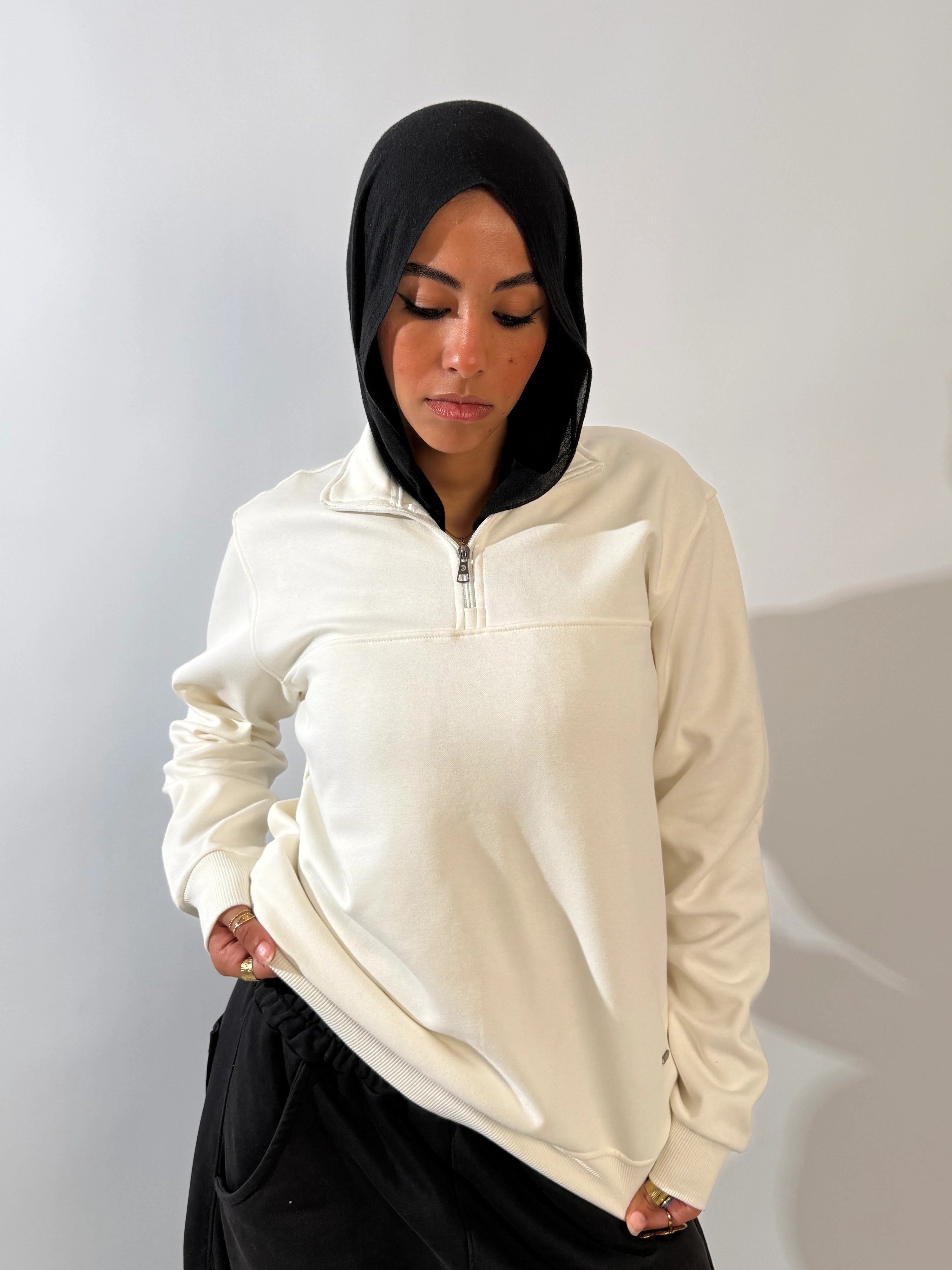 Sweater Half Zipper - White