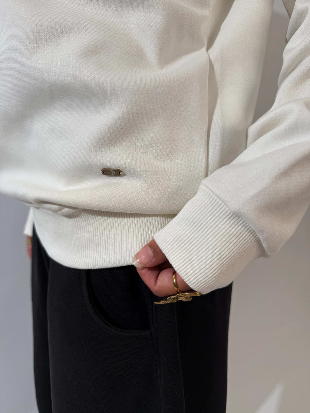 Sweater Half Zipper - White